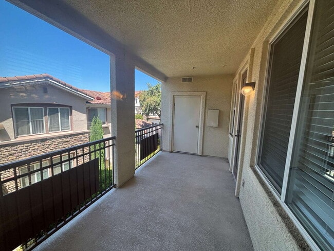 Building Photo - MOVE IN SPECIAL!! $500 OFF ONE MONTH'S RENT IF YOU MOVE IN BY 9/4.
