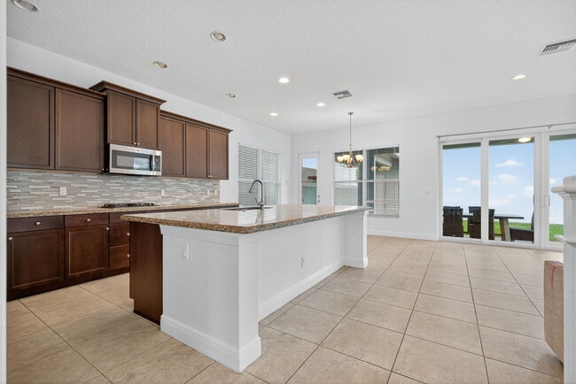 Building Photo - 4029 Faraday Wy