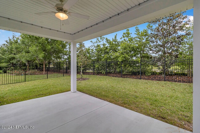 Building Photo - 588 Vista Lake Cir