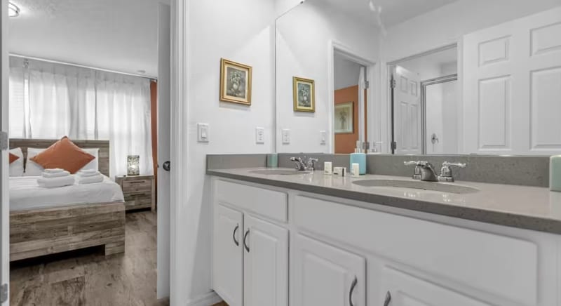 Building Photo - 8947 Amelia Downs Trail