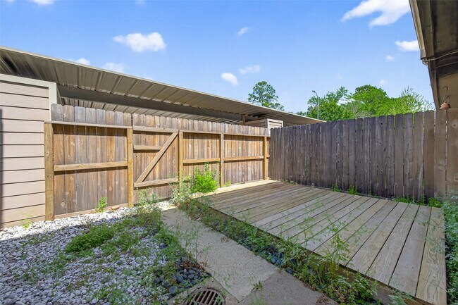 Building Photo - 6700 Richardson Rd