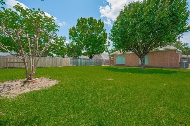 Building Photo - 12214 Elk Meadow Dr