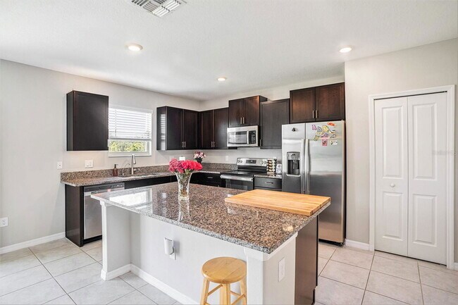 Building Photo - 1655 Blue Rose Dr