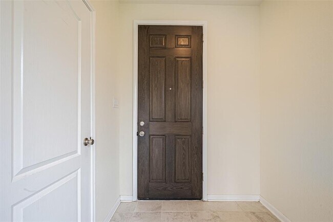 Building Photo - 25327 Cheshire Knoll St