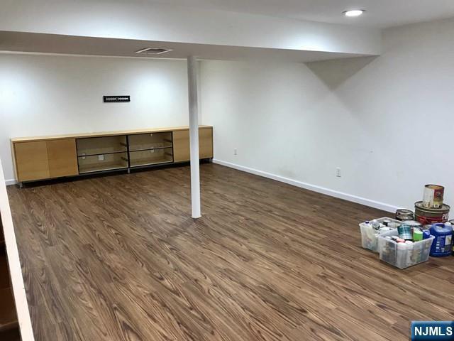 Building Photo - 81 Hazelton Terrace