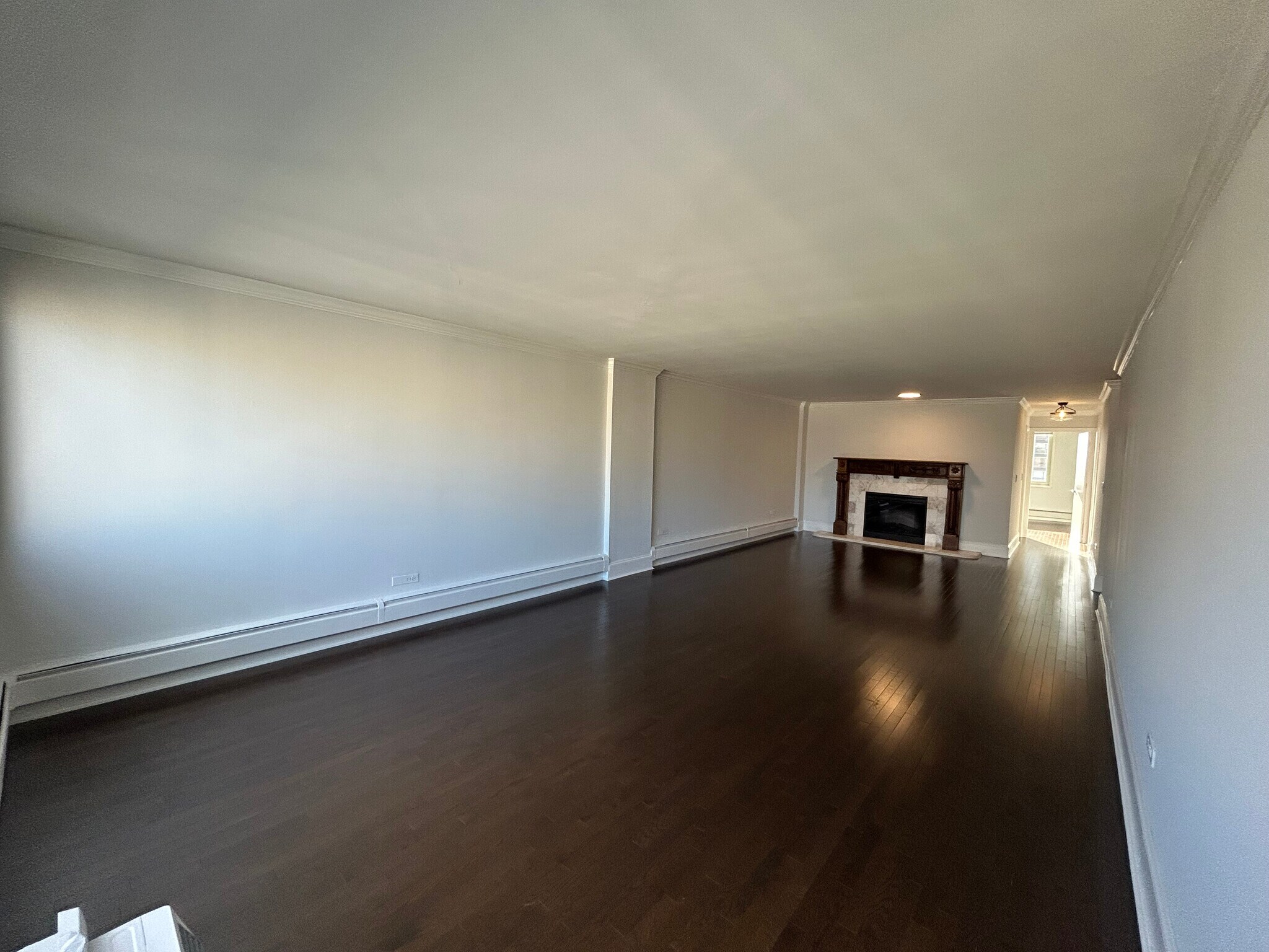 Building Photo - 1350 N Dearborn St