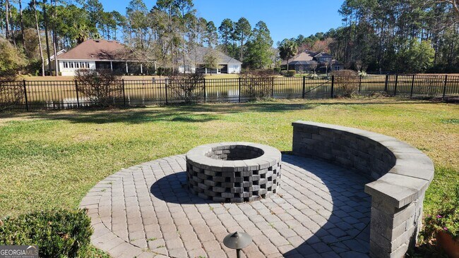 Building Photo - 143 Millers Branch Dr