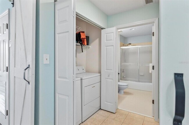 Building Photo - 104 Surfview Dr