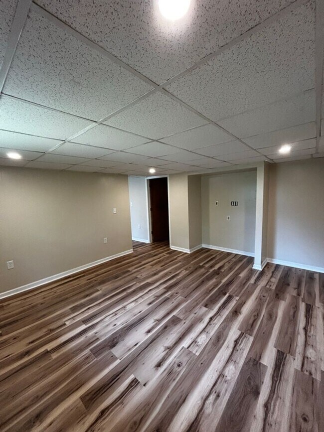 Building Photo - 340-342 Main Street