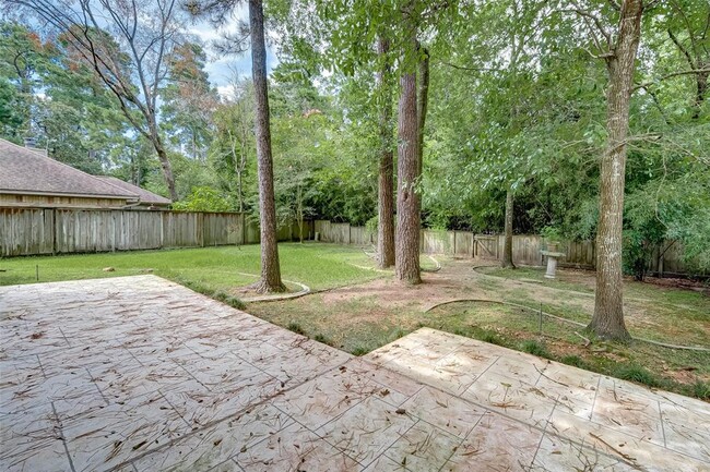 Building Photo - 65 Hickory Oak Dr