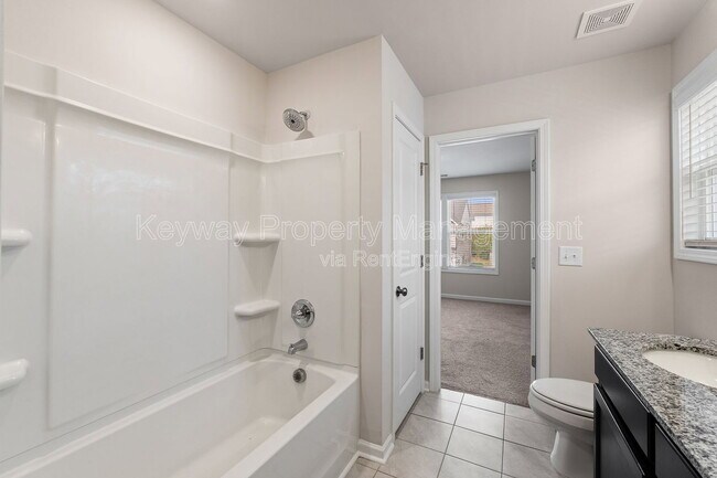 Building Photo - 4136 Thimbleberry Dr