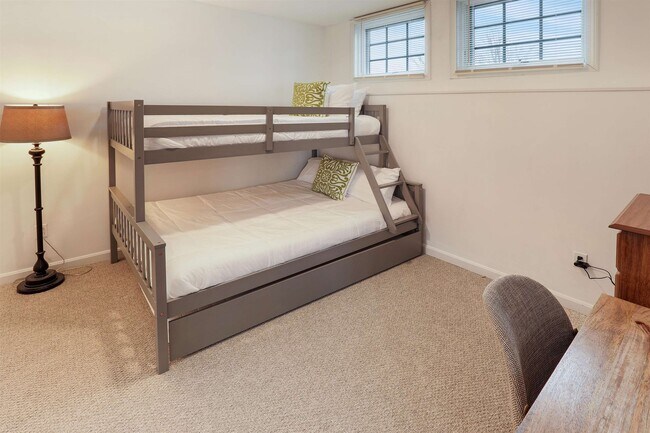 Building Photo - 43 Lafayette Rd