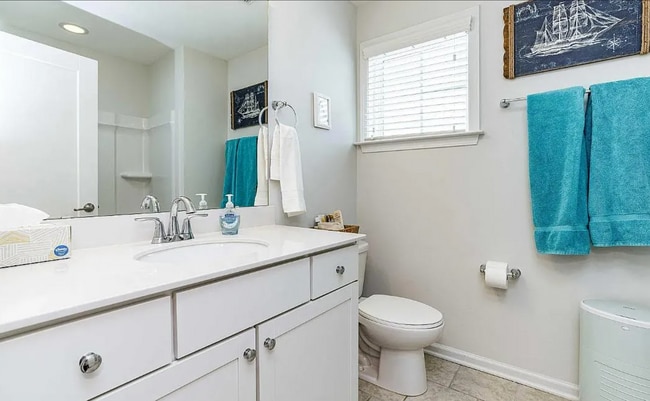 Building Photo - Spacious Raleigh Home with Modern Comforts