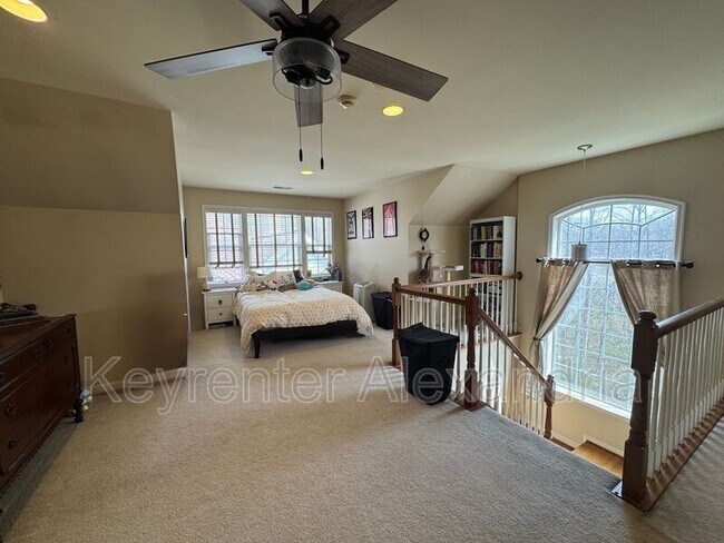 Building Photo - 6987 Forepond Ct