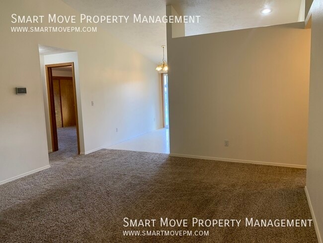 Building Photo - 7826 W Gillis St