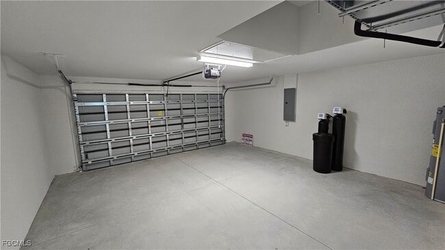 Building Photo - 1125 Copley St E