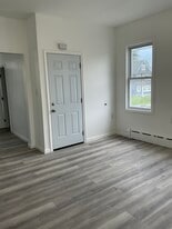 Building Photo - 42 Lanza Ave