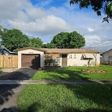 Building Photo - 2250 NW 50th Ave