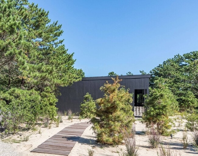 Building Photo - 31 Gilberts Path