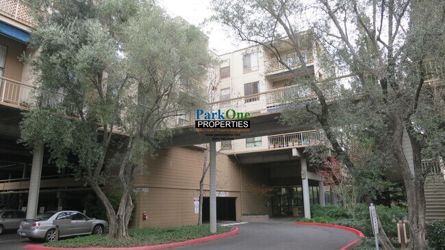 Building Photo - Condo Available in the Keys! Near Downtown Walnut Creek, Close to BART and the Freeway!