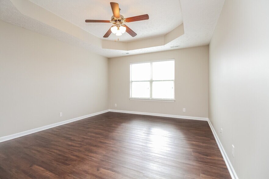 Building Photo - 1913 Warmingfield Dr