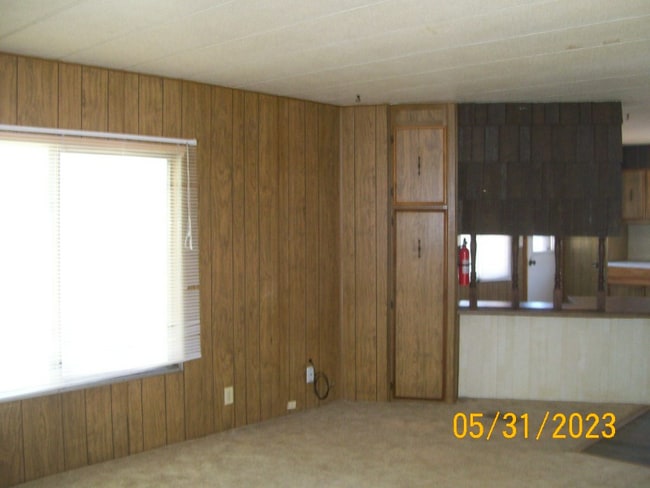 Building Photo - 13 Travertine Ln