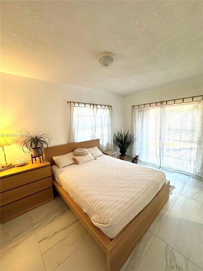 Building Photo - 5239 SW 153rd Ave