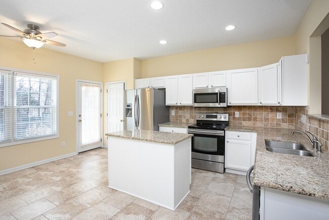 Building Photo - 4824 Tommans Trail