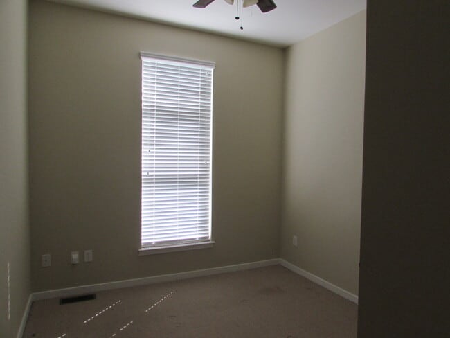 Building Photo - Dilworth Condo in Southend