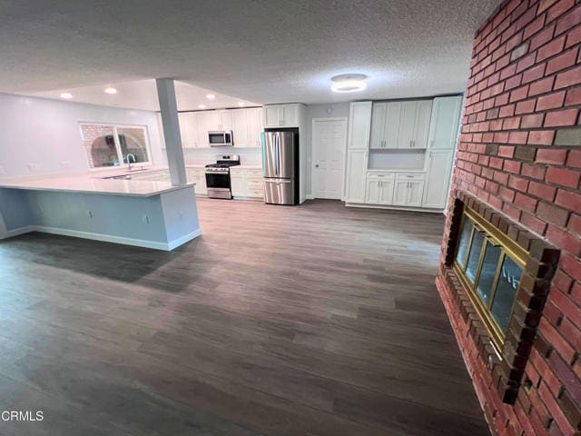 Building Photo - 10945 Kings Rd