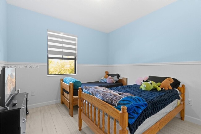 Building Photo - 2380 NE 1st St