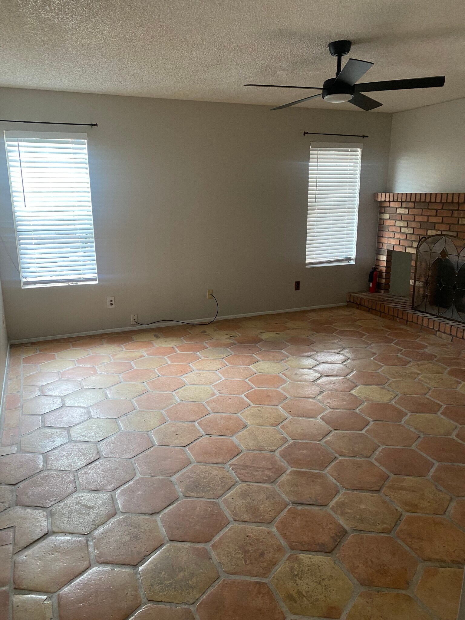 Building Photo - 18837 N 14th Way