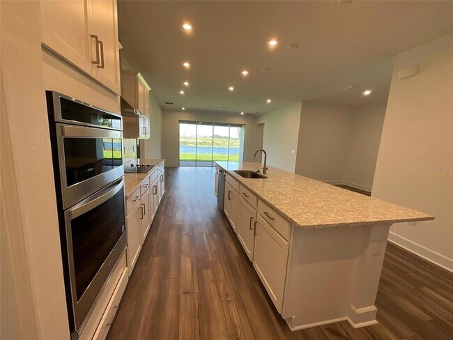 Building Photo - 3220 Canna Lily Pl