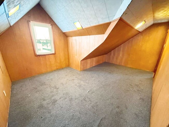 Building Photo - 3 BED, 1 BATH BEAUTIFUL SINGLE-FAMILY HOME IN GARFIELD HEIGHTS!