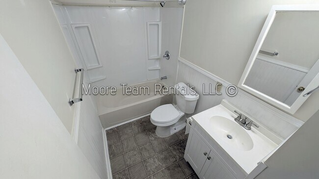 Building Photo - 136 Sweetpea Ln