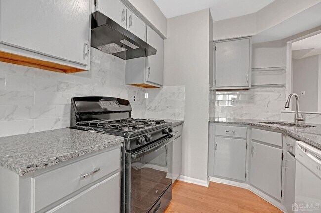 Building Photo - 1090 Schmidt Ln