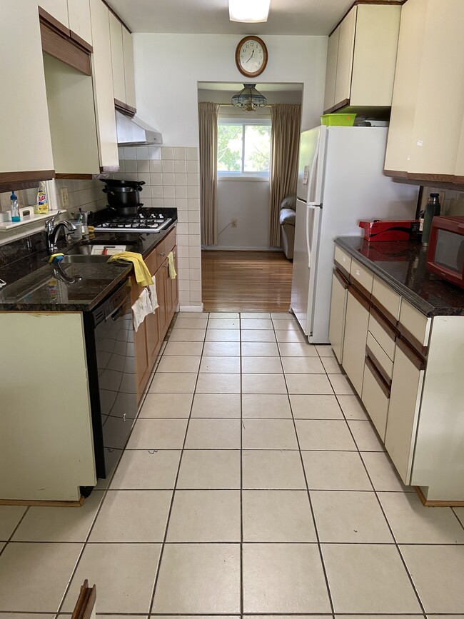 Building Photo - 5010 Wakefield Chapel Rd