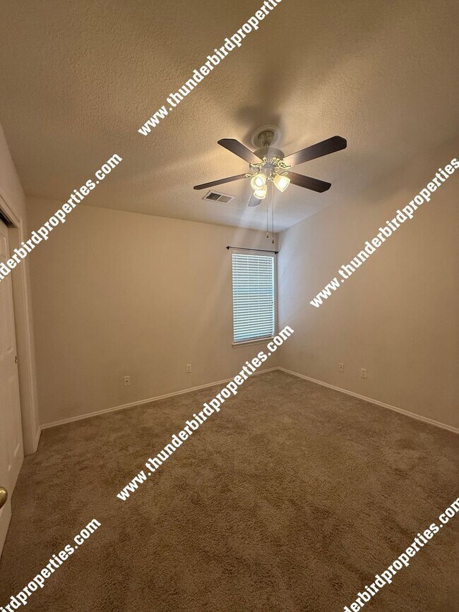 Building Photo - Beautiful 4 bedroom in Ventana Ranch