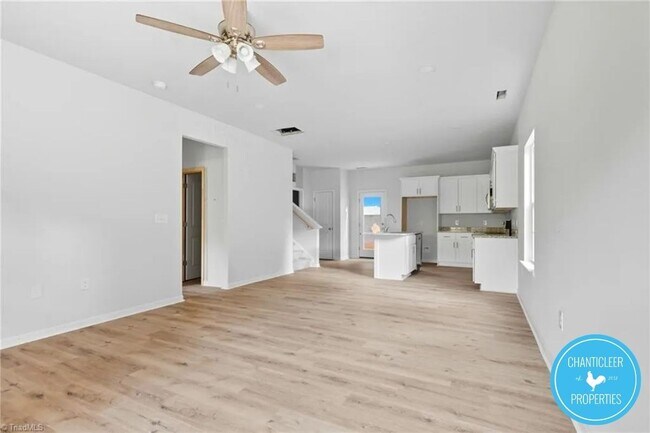 Building Photo - 2903 Bolton Pl