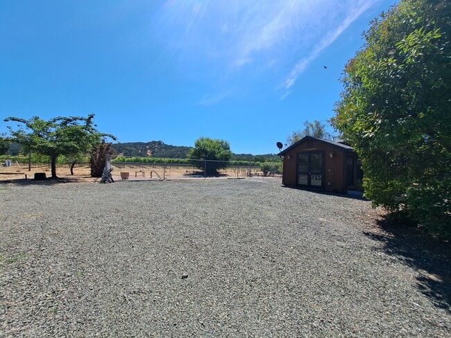 Building Photo - Living that Country Life in Napa - Close t...
