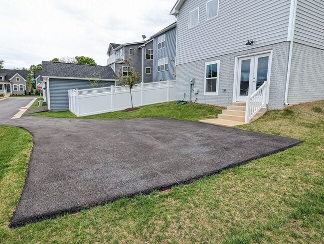 Building Photo - 1207 Marsalis Pl