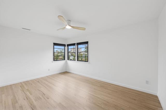 Building Photo - 1061 Buena Vista Way