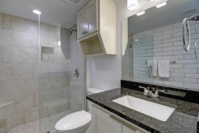 Building Photo - 1421 Eleventh Street-SI FL1-ID1023193P