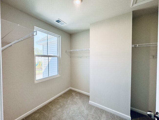Building Photo - 261 Christiana Ln
