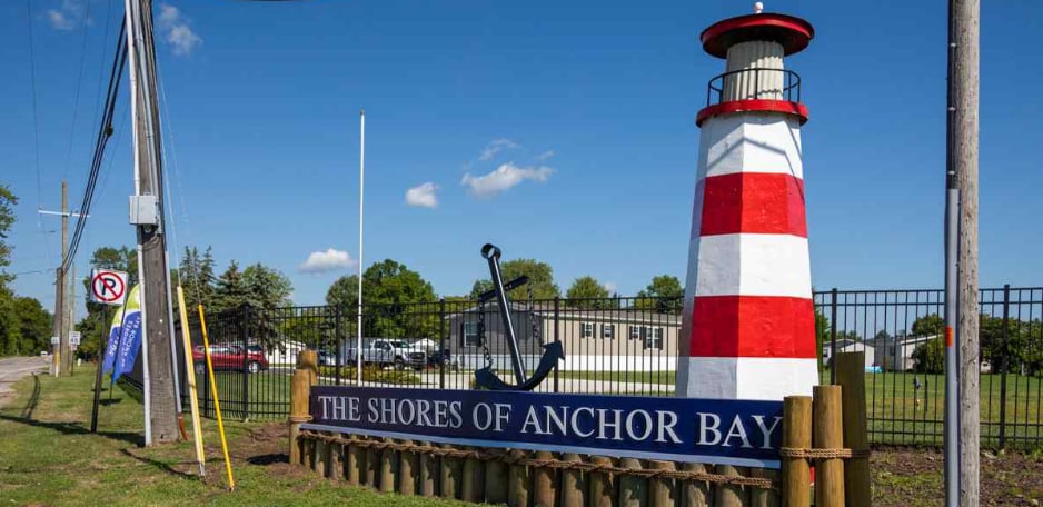 Building Photo - 9491 Lighthouse Dr