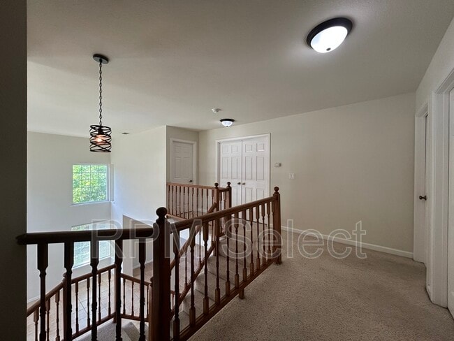 Building Photo - 1314 Jamestown Dr