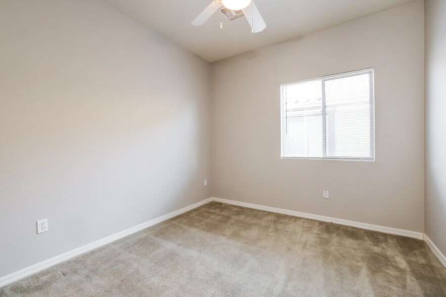 Building Photo - 14548 S Camino Vendaval