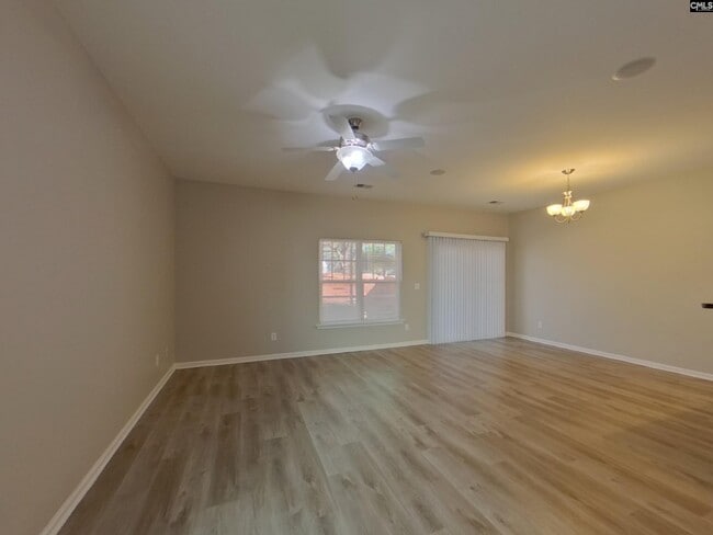 Building Photo - 209 Autumn Stroll Ct