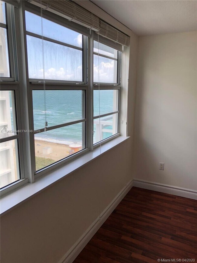 Building Photo - 6917 Collins Ave