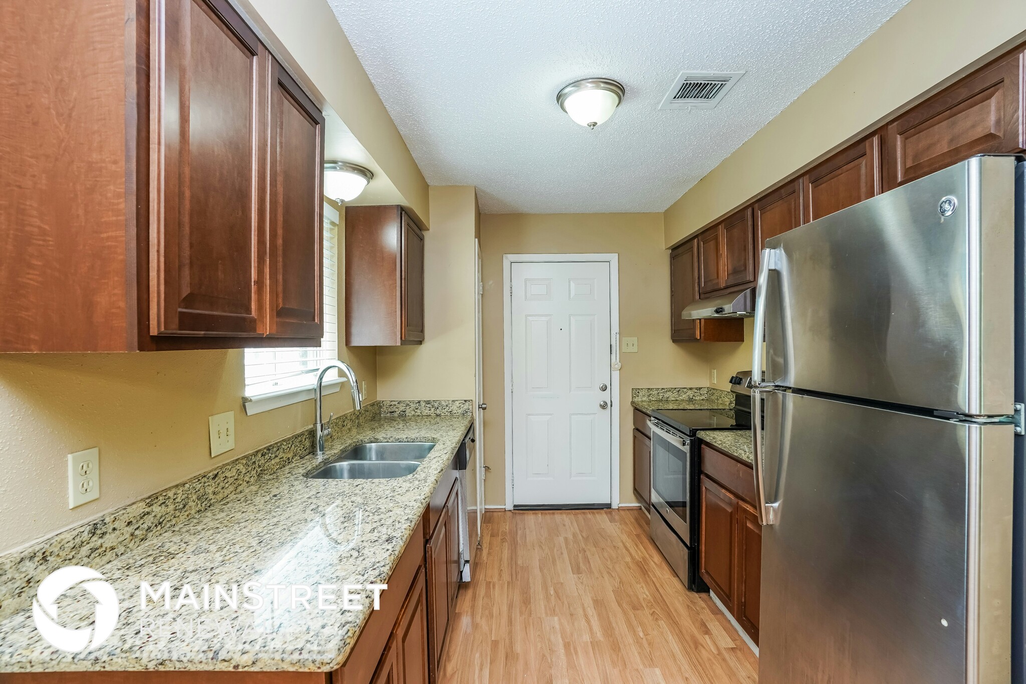 Building Photo - 22511 Leedstown Ln